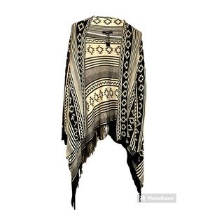 Black and White Tribal Design Open Cardigan